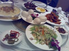 -鹿鸣春饭店(总店)