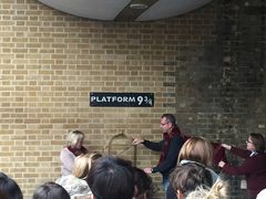 -九又四分之三站台