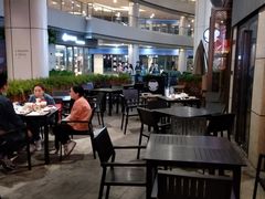 露天位-The Habit Burger Grill 哈比特汉堡(爱琴海店)