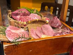 -山川小町·极番烧肉(新地假日广场店)