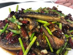 -易老九江湖菜(北滨一路店)