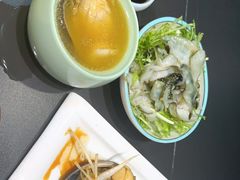 -小红鲸·海鲜餐厅(轸大路店)