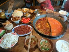 -萍姐火锅·公路夜市(武汉首店)