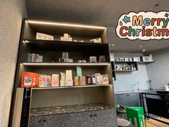 -HUG·拥抱咖啡(郑州宝龙广场店)