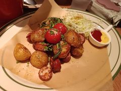 -玛格萝妮比萨屋(陆家浜路店)
