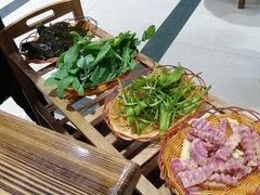 -阿婆情腊排骨火锅(金虹路店)