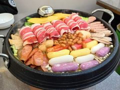 -豚妈妈汤饭·部队锅(南京东路店)
