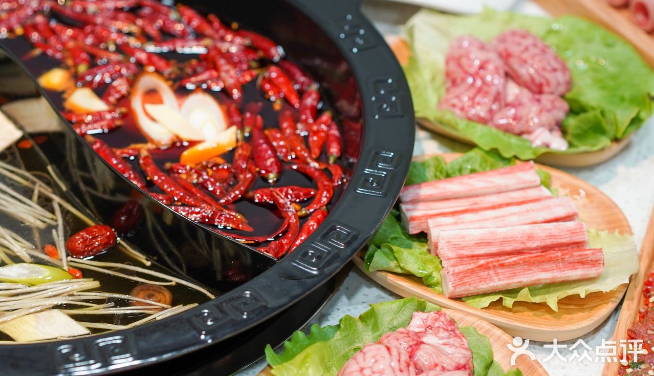 温暖人心和胃的烟火气息老火锅｜樂火锅