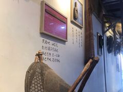 -白色精品·老长沙臭豆腐(文化店)
