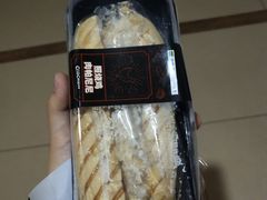 -全家便利店(襄阳南路店)