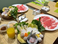 -上海虹桥君丽假日酒店(娄山关路地铁站店)