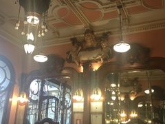 -Majestic Café