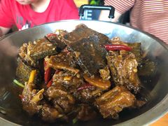 -临江餐馆二楼美食部落