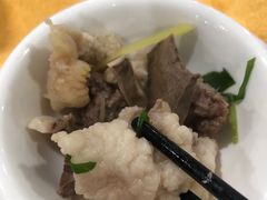 -五洞培记山庄·鲜牛肉火锅