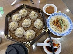 羊肉灌汤小笼包-西安贾三灌汤包·回坊小吃·清真炒菜(北院门总店)