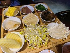 -麻辣英雄重庆火锅(常平店)