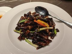 -海派悦庭·海胆烧麦·新融合菜(凯德广场店)