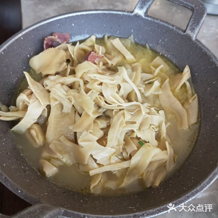 小菜园新徽菜(上海颛桥万达店)黄山火腿炖笋干图片