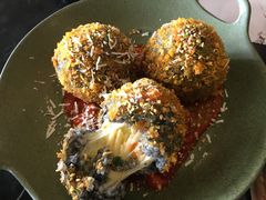 墨鱼芝士饭团-KCOOKING概念韩餐(世茂52+店)