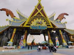 -七彩云南欢乐世界