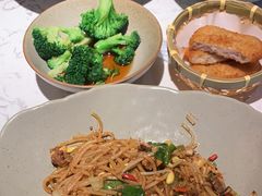 -百春原湖南牛肉粉(百联世纪店)