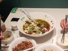 -绿草地·湘菜(7mall店)