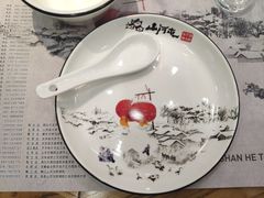 -山河屯铁锅炖(哈西站店)
