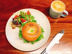 拿铁-VESH COFFEE(定西路店)