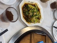 -鲁员外地锅鸡地锅鱼(古墩路店)