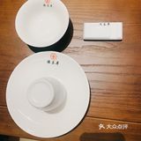 朋友今年想给家人订一桌不一样的年夜饭，他说有一家新开