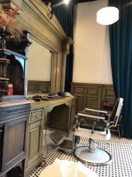 -TWOFACE 双面理发馆