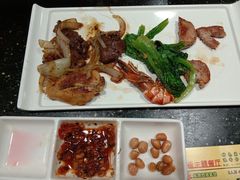 -利昂法式铁板主题餐厅(新奥购物中心店)