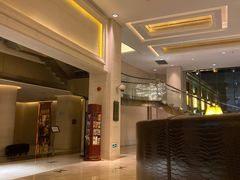 -上海宏泉丽笙酒店憩园咖啡厅