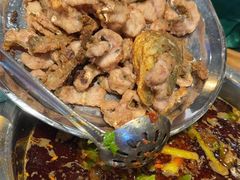 -肖肖酸萝卜鱼火锅(总店)