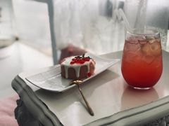 树莓小确幸-共舞时光猫咖·狗咖(新街口店)