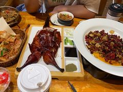 -老滇山寨•云南特色菜•地方菜•民族风情歌舞表演(金碧店)