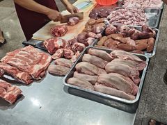 -标记美食新鲜猪杂(兴南大道店)