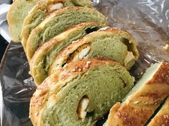 菠菜蒜蓉芝士-仙峰天然面包(迎宾路店)