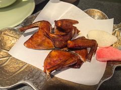 脆皮乳鸽-蝴蝶里·粤菜·点心(滨江龙湖店)