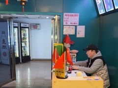 -荒岛实景沉浸密室(江汉路1店)