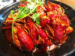 招牌麻辣小龙虾-潮三爷砂锅焗海鲜·生腌·海鲜粥(朝晖店)