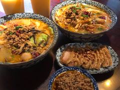 -粉家柳州螺蛳粉(杨宅路店)