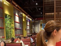 -牛村来人潮汕牛肉火锅(西单店)