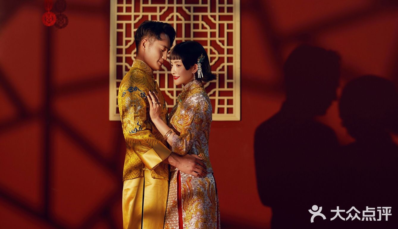 演绎传统中式潮流范的创意婚纱照🎎