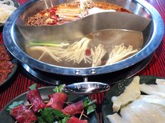 -谭鸭血老火锅(远大购物广场店)