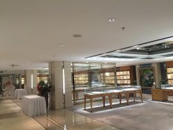 -北京七彩云南翡翠珠宝旗舰店(月坛店)