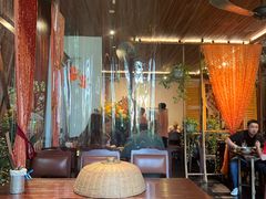 -Cục Gạch Quán