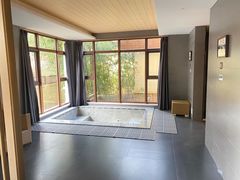 -大连金石滩绿发温泉假日酒店