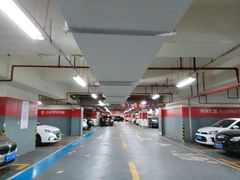 -日月光中心-停车场