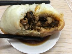 麻辣香菇鸡丁包-老陶包子铺(南大西南村店)